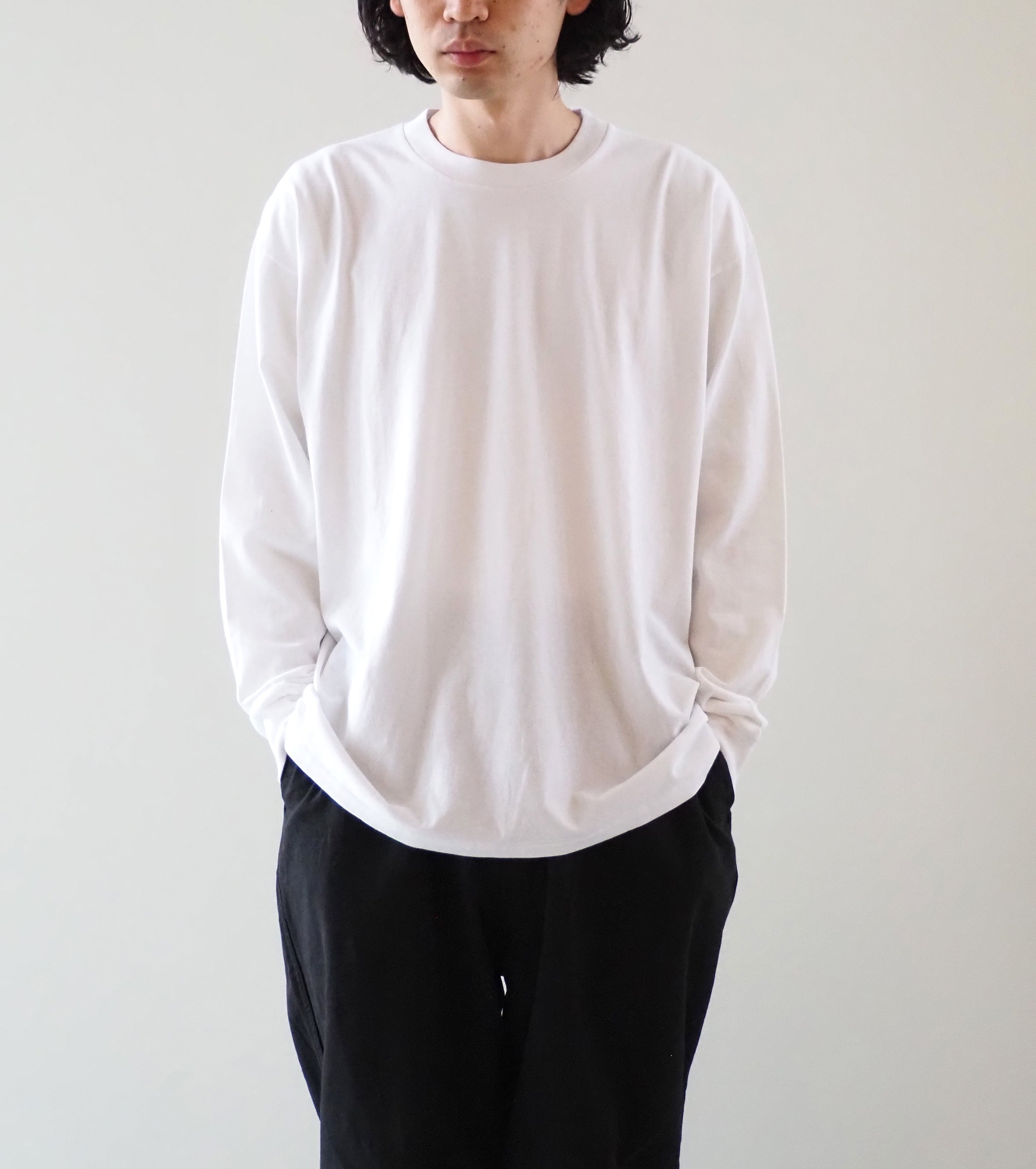 COMOLI コットン ジャージ 長袖 Tシャツ , White – Navyblue