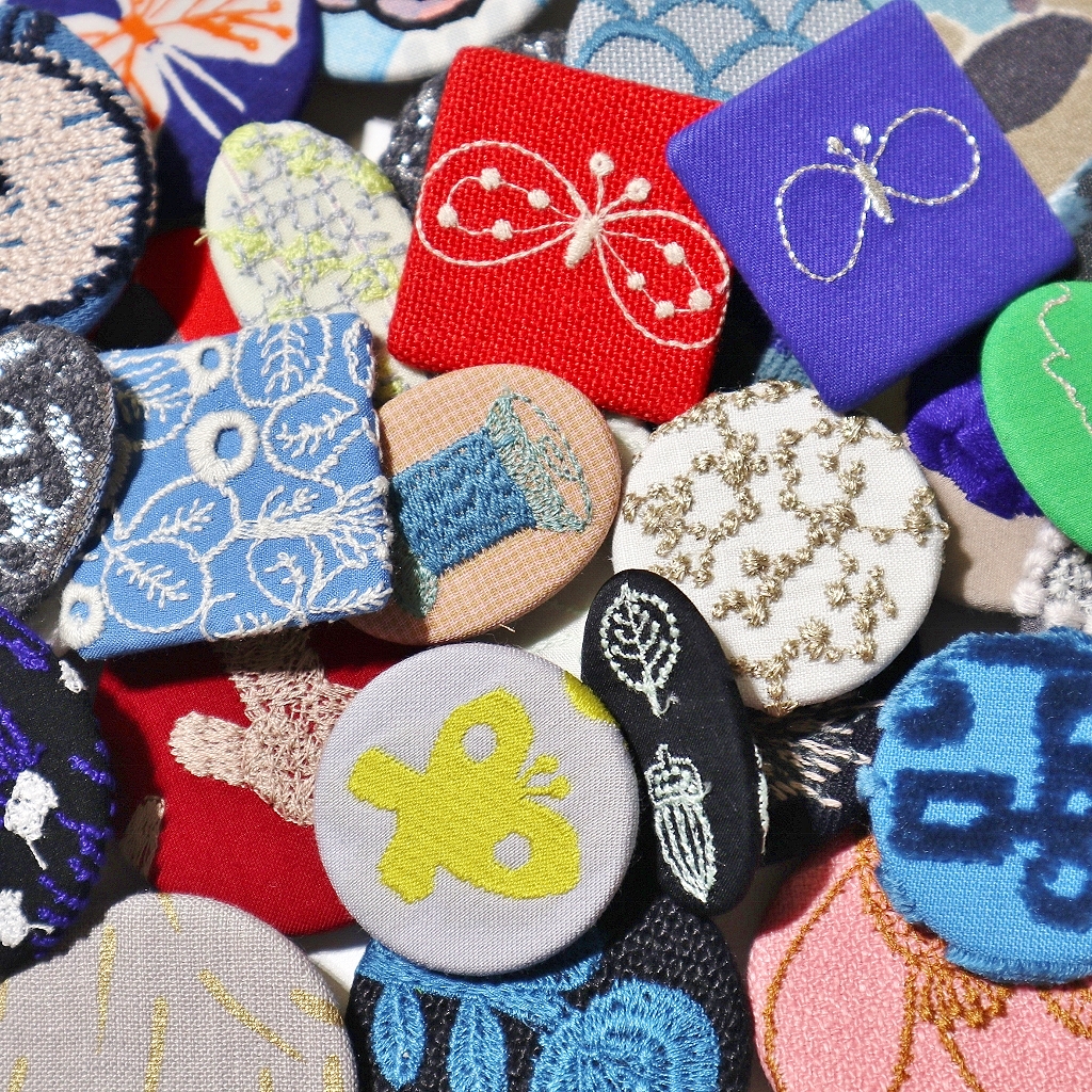 thank you very badge – minä perhonen – A.I.R.AGE WEB SITE