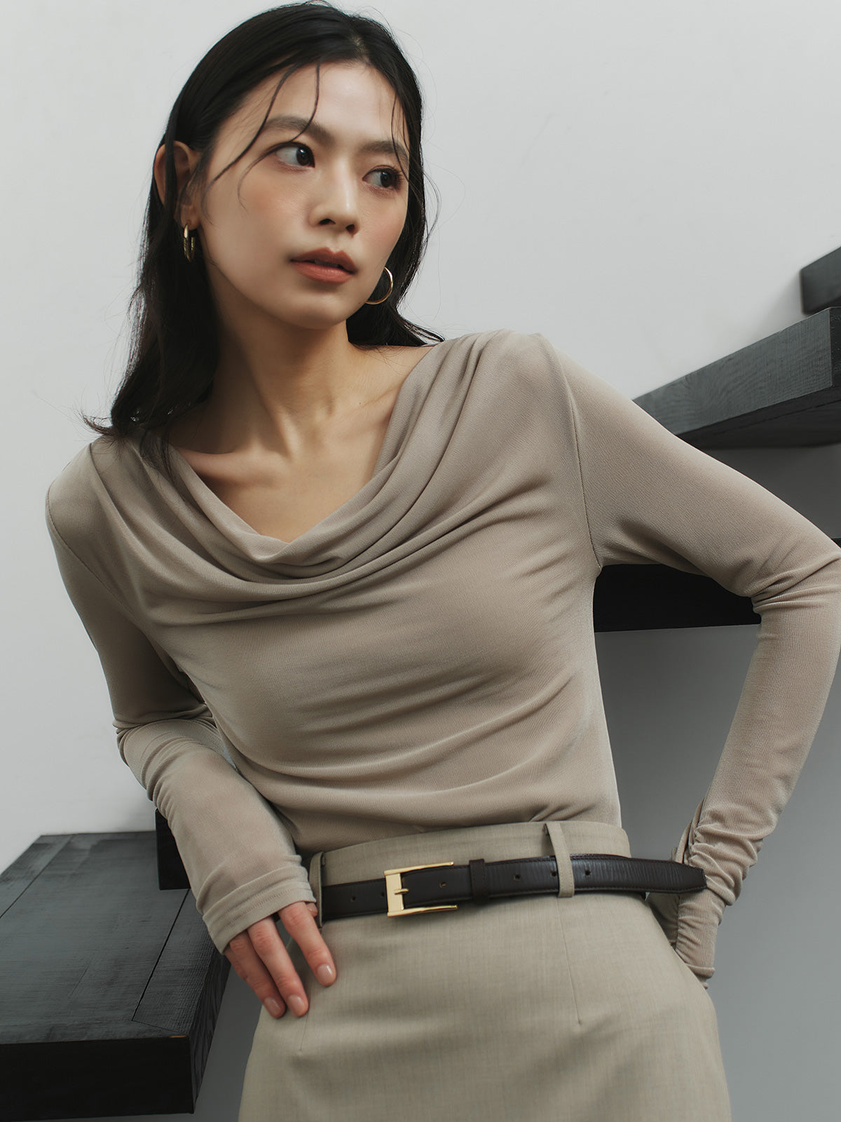 アセテートギャザードレープカットトップス