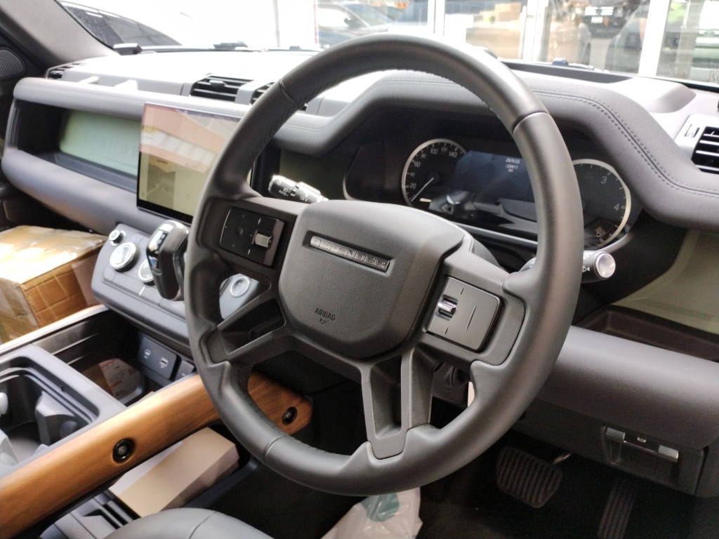 DEFENDER @ ウッドコンビネーションステアリング