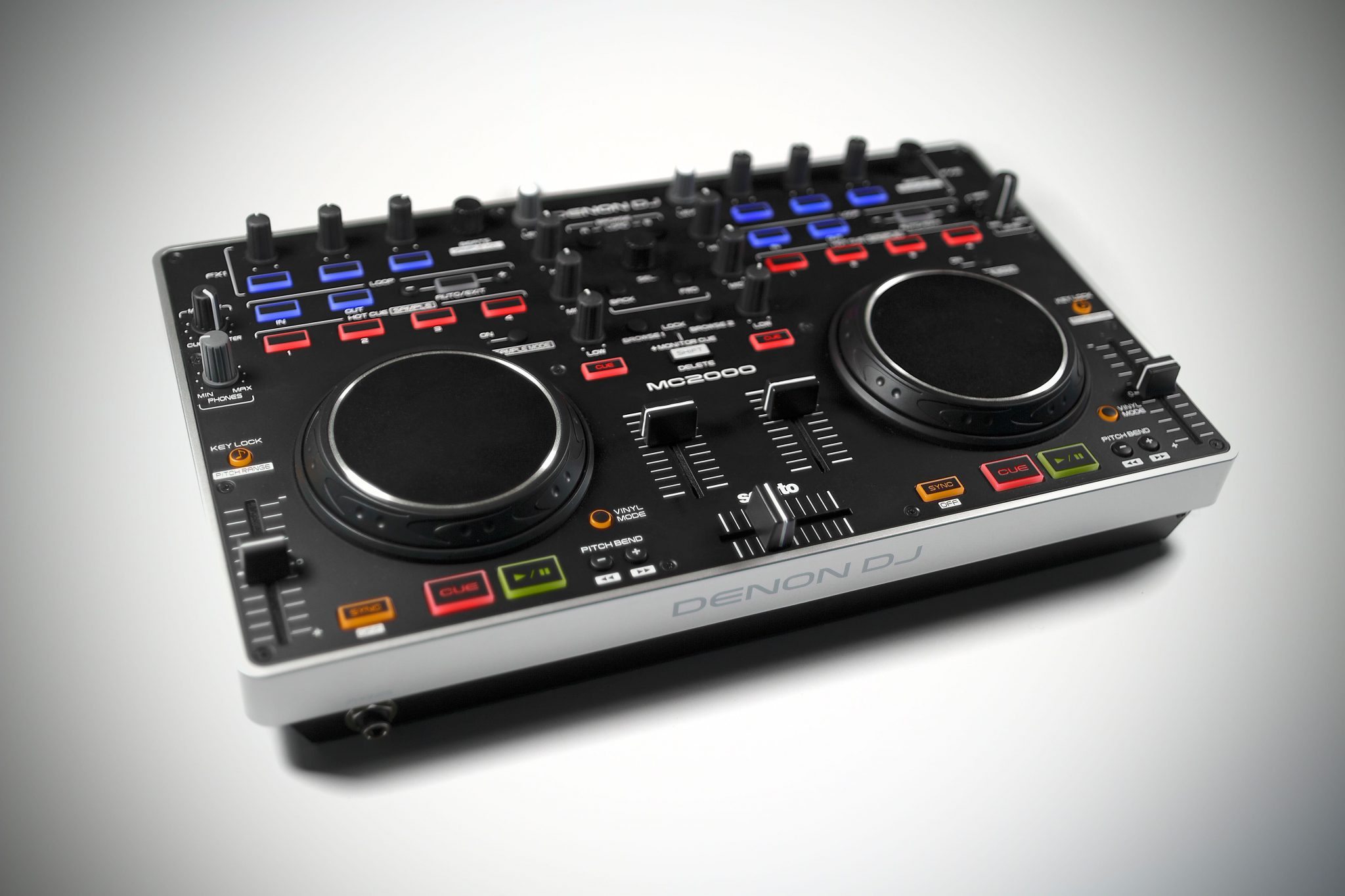 REVIEW: Denon DJ MC2000 DJ Controller – DJWORX