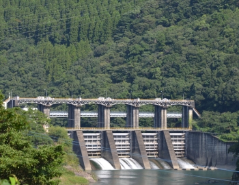 九州電力耳川水系のダムカード - ダム便覧