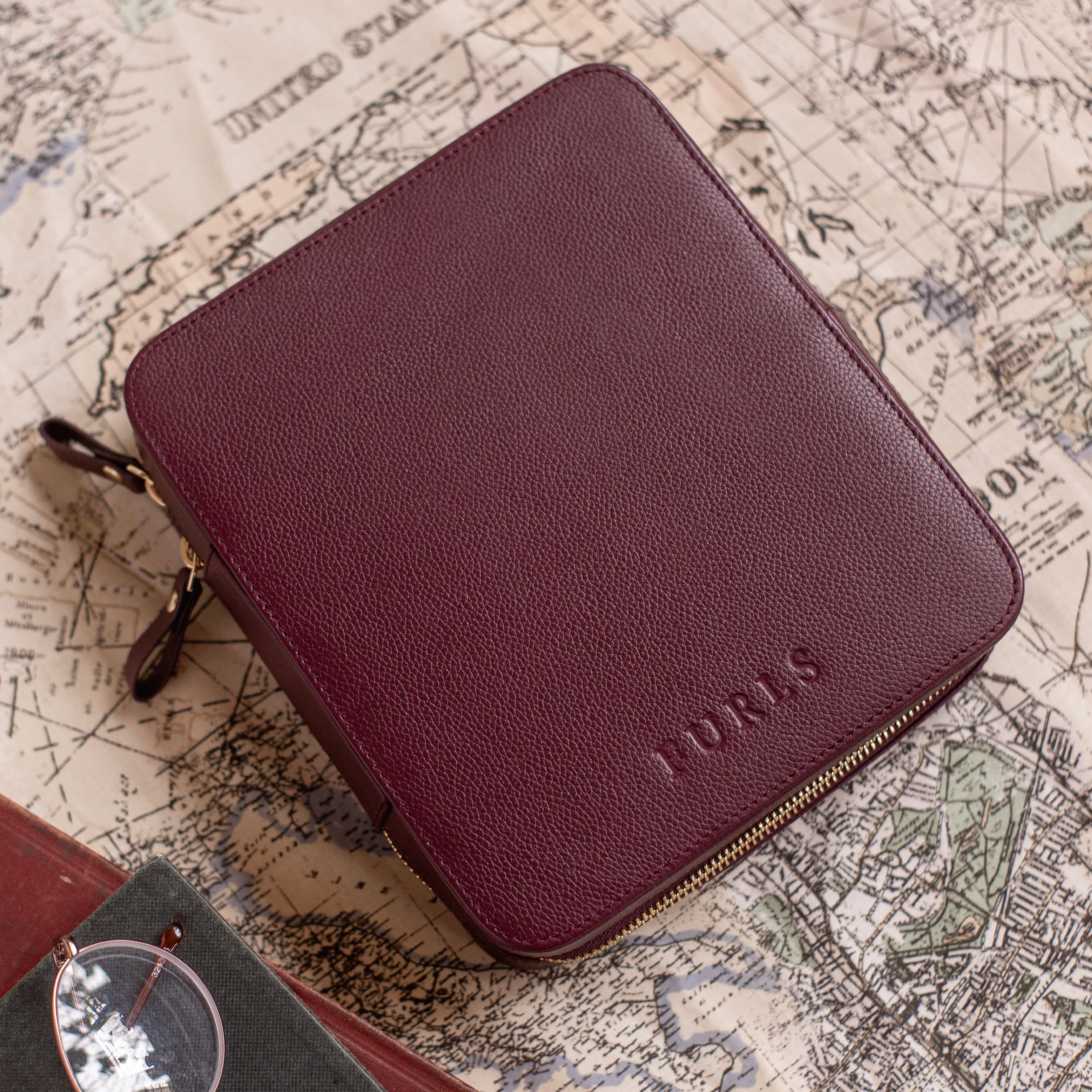 The Safekeep – 10 Hook Leather Travel Case – FurlsCrochet