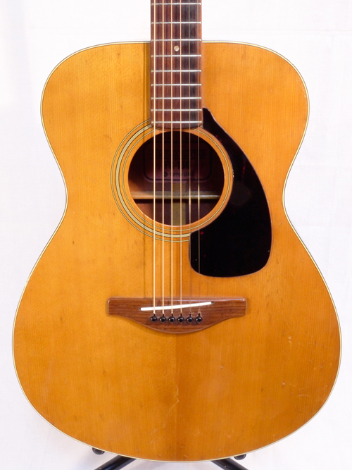 最初期赤ラベル 1968 - All About YAMAHA FG-150