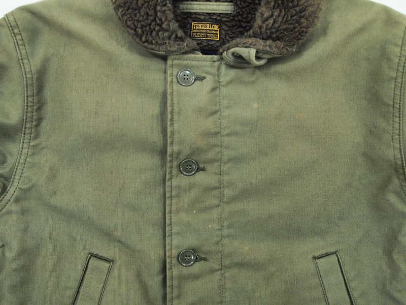 TENDERLOIN 'T-1 / K-SEVEN'デッキジャケット プリント N-1 オリーブ S
