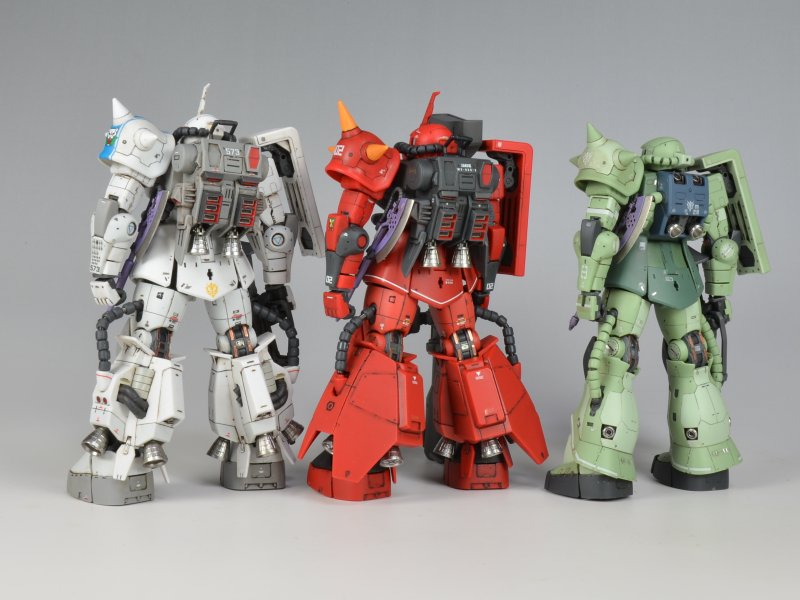 1/144 RG MS-06R2 ジョニー・ライデン専用ザクII ＆ MS-06R-1A シン