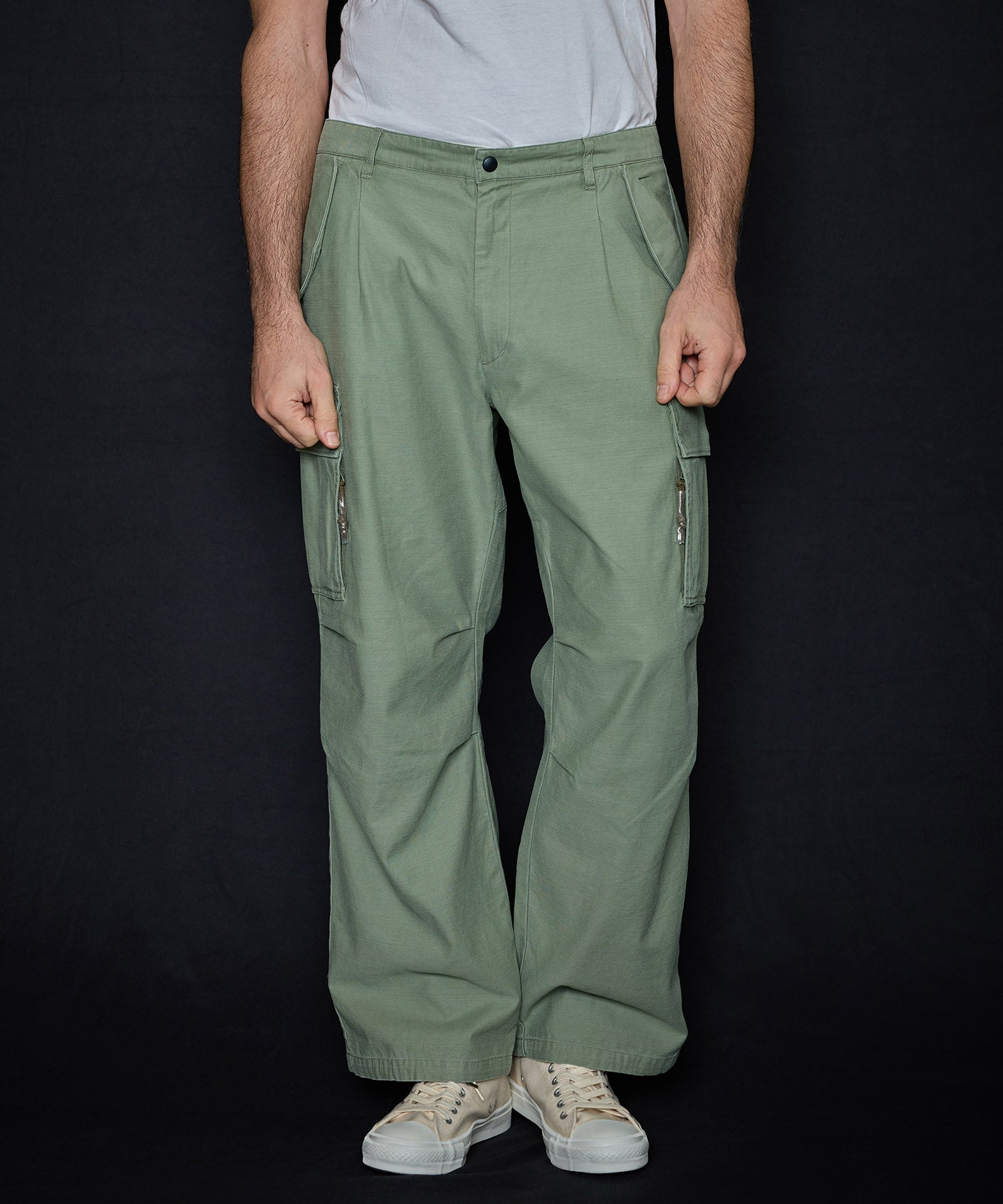 01713607_1.jpg?crop=center&