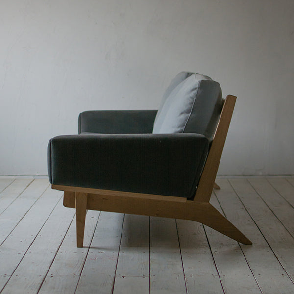 Newnormal Low Sofa 3シーター | 北欧家具 北欧インテリア通販サイト