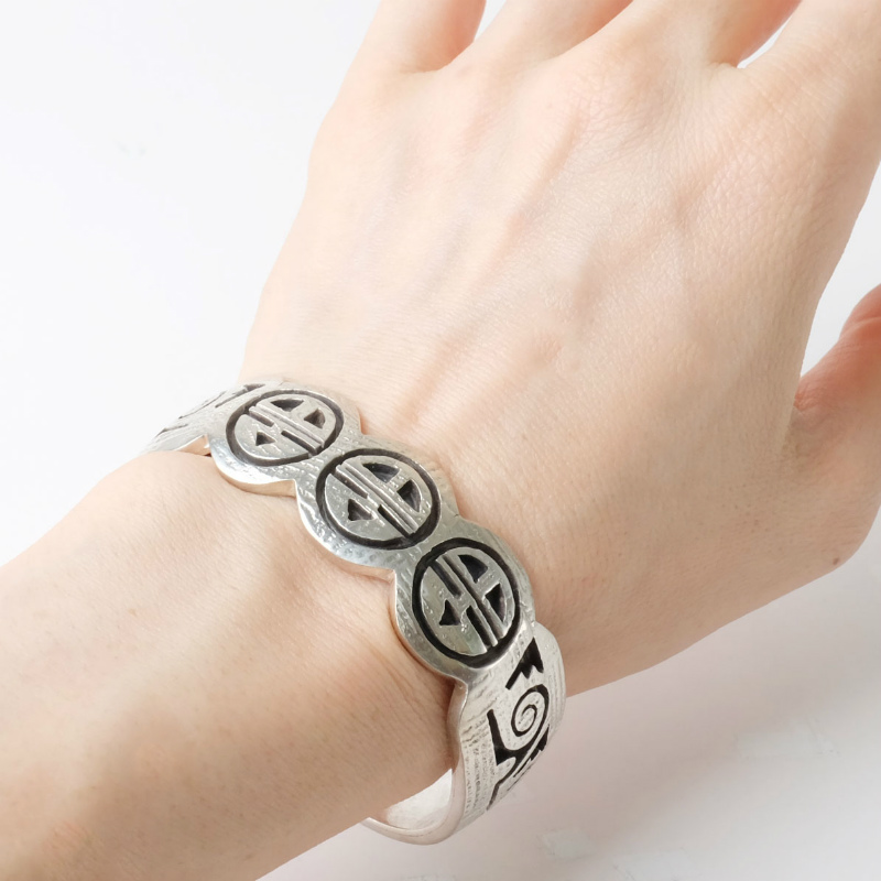 142mm ホピ族 Marvin Lucas Aquahyeoma オーバーレイ バングル