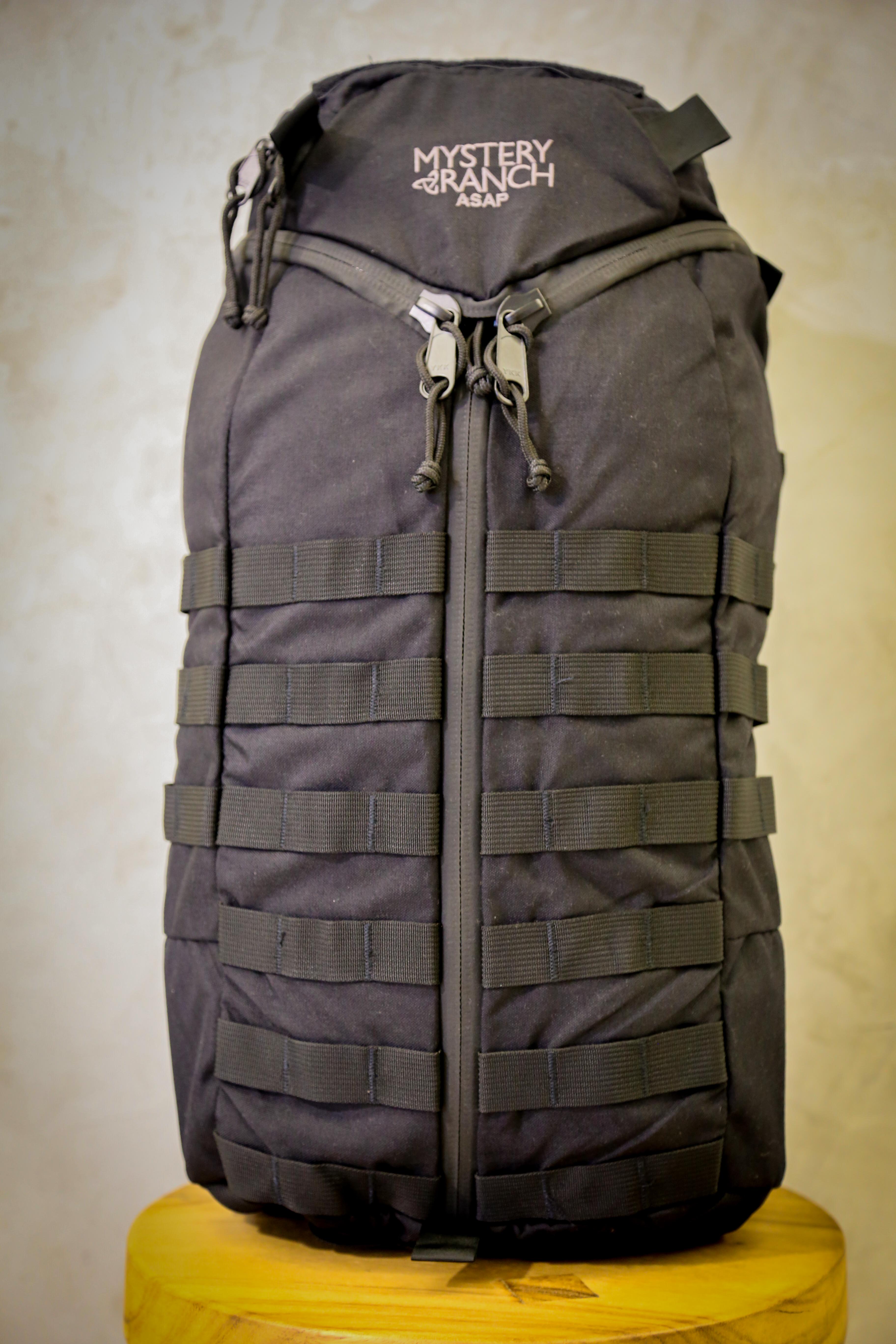 Mystery Ranch ASAP in Black – HitchHikers SG