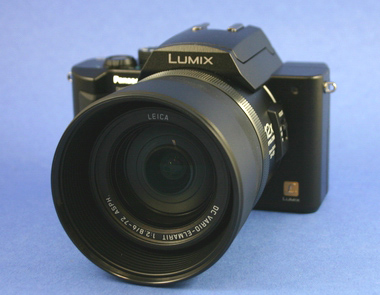 PCUPdate：大口径レンズは“4M/12倍/F2.8”のため――「LUMIX DMC-FZ10」