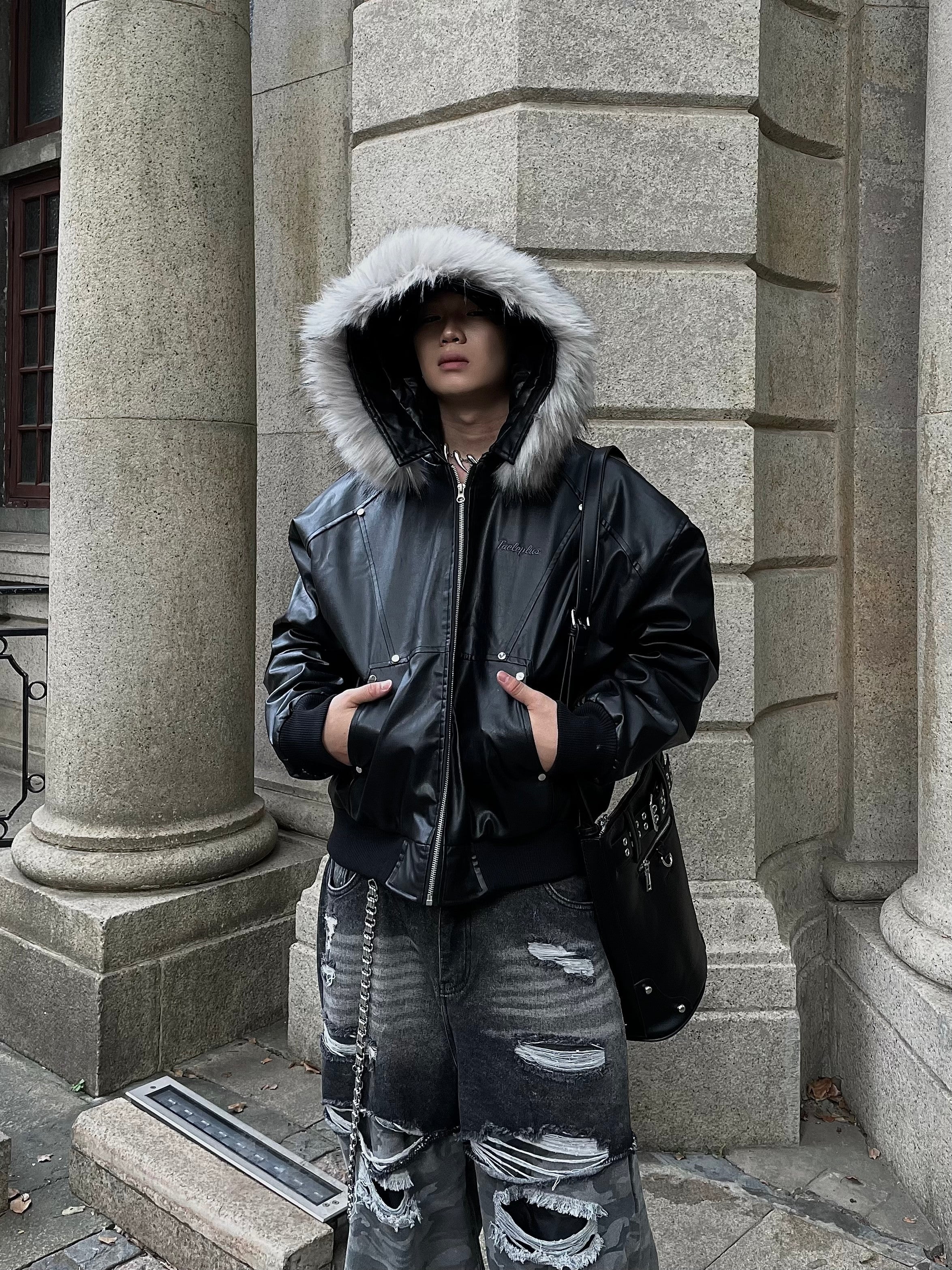 01.jpg?crop=center&height=1200