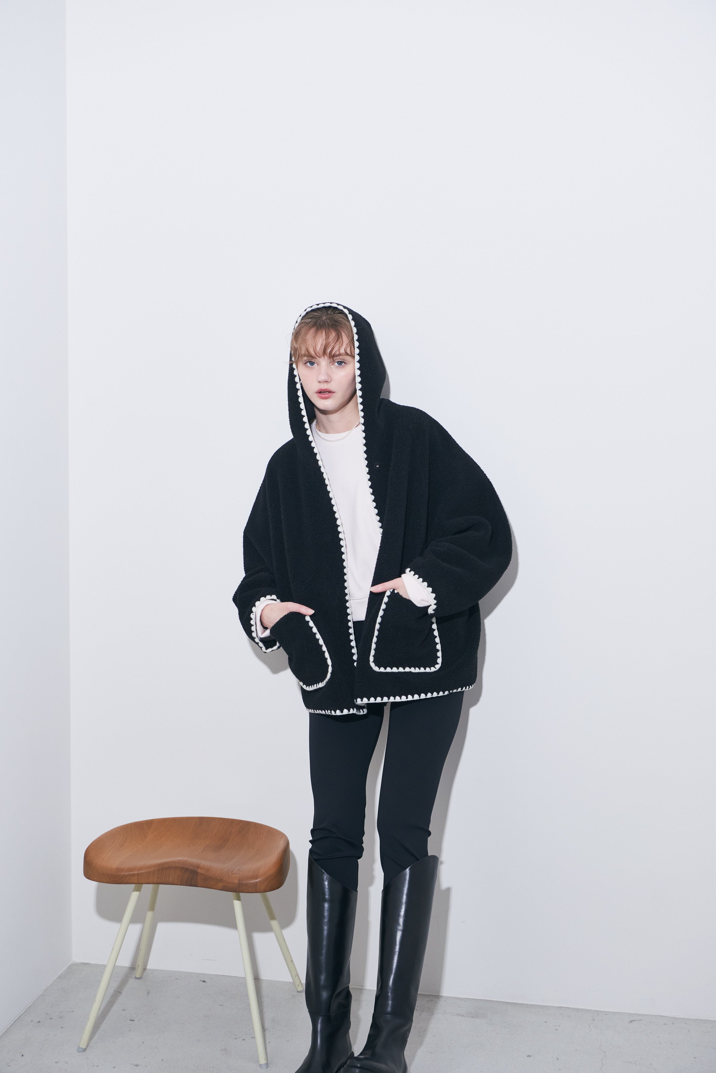 Scallop Boa Hoodie / Black – LIten.online