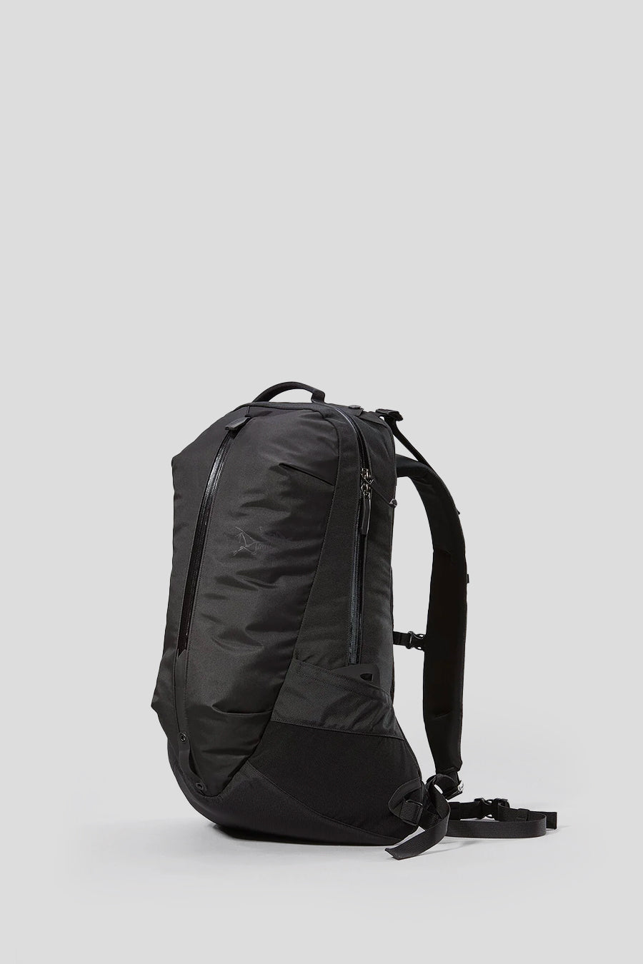 Arc'teryx - BLACK ARRO 22 BACKPACK – LE LABO STORE