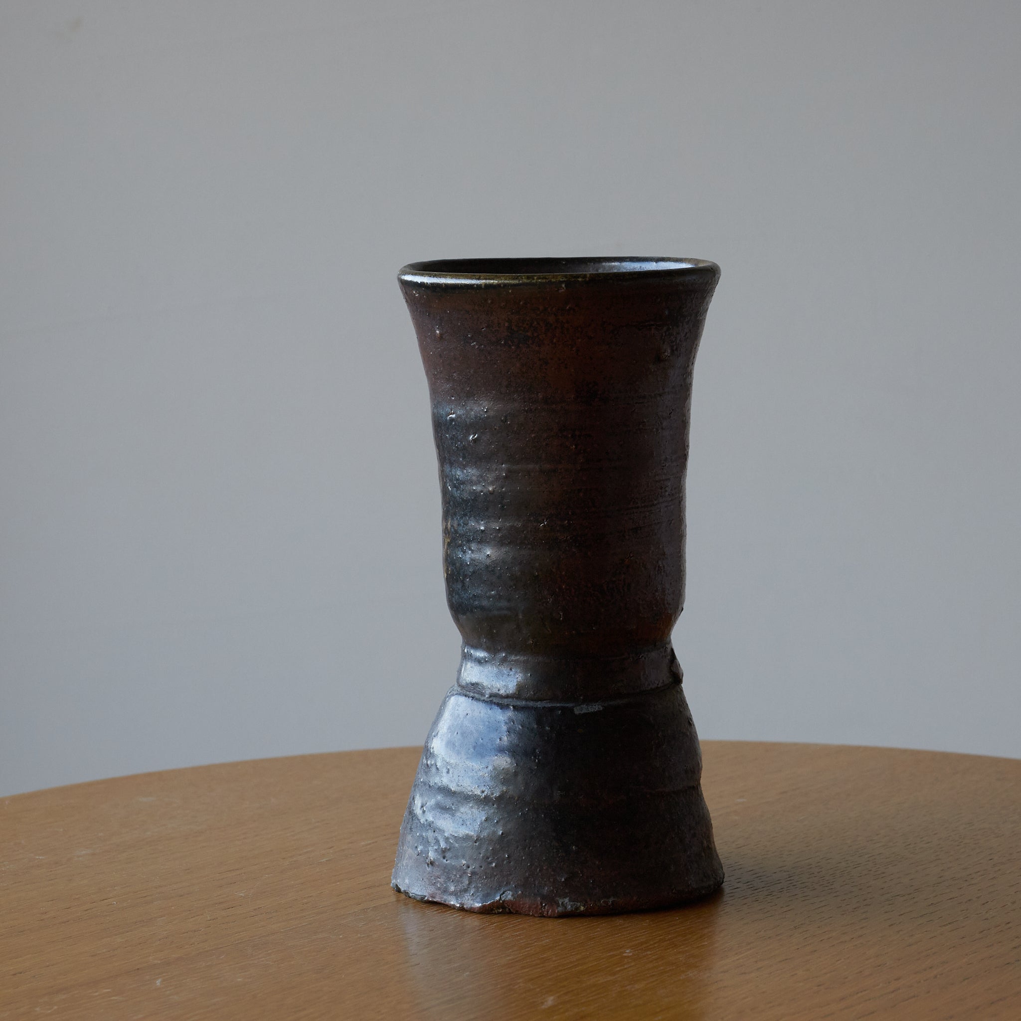 安土桃山–江戸時代 古備前 花入（1573–1867CE） | 入蘆花（ロカニイル）