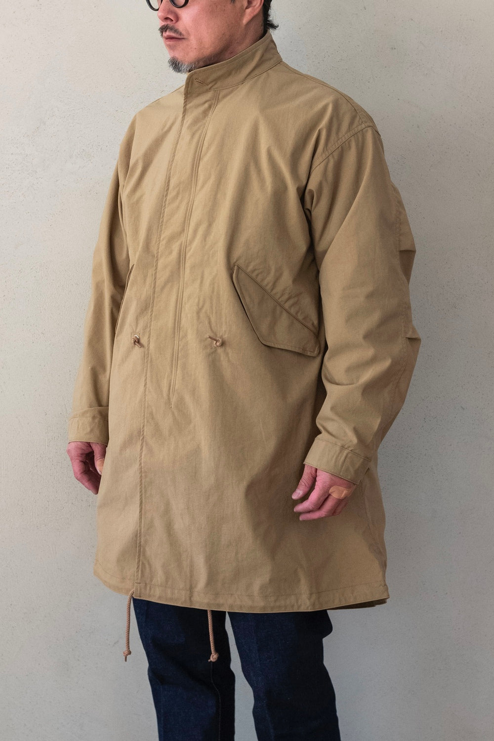 Shrunken Nylon Fish-Tail Coat | cliché