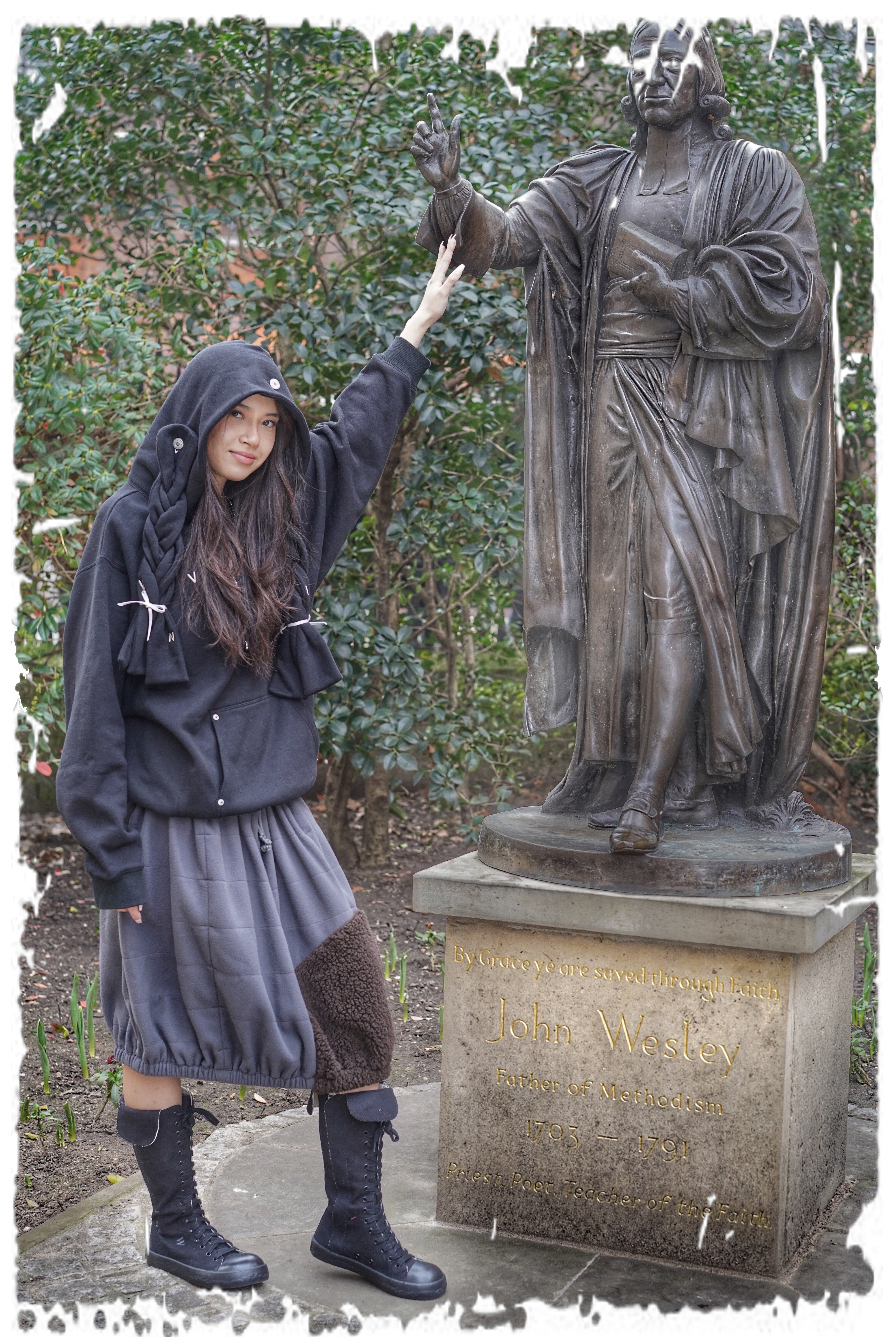 Living Hoodie [Pigtails] – VeniceW