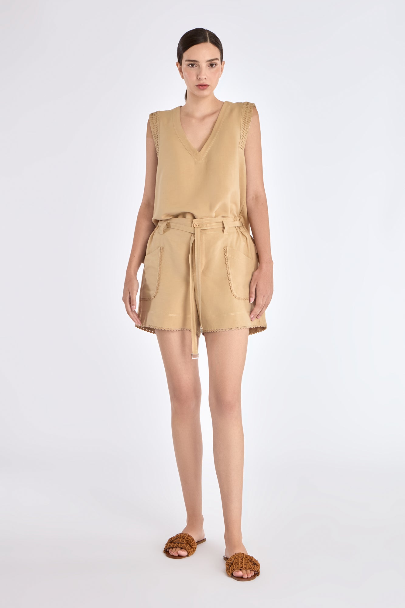 Lira Linen Blend Shorts in Camel | Sitka Semsch