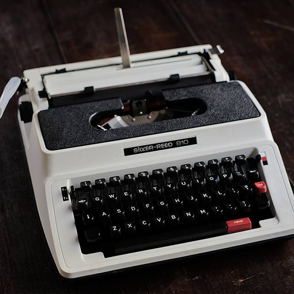 希少 激レアビンテージ】SILVER REED 810 タイプライター 動作品 希少