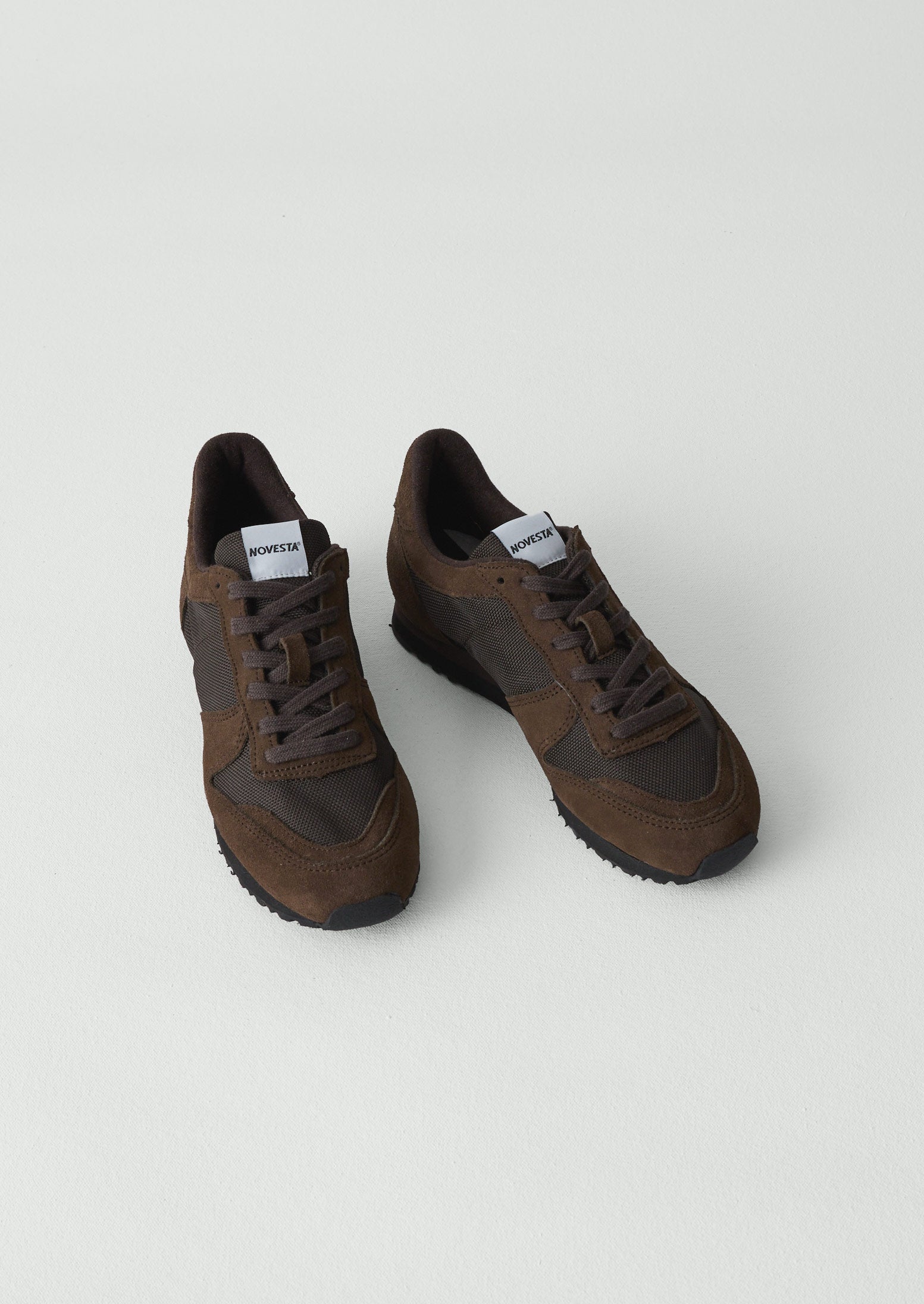 Novesta Marathon Sneakers | Bitter Chocolate | TOAST