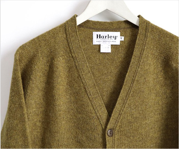 Harley of Scotland（ハーレー オブ スコットランド） Vネックカーディガン
