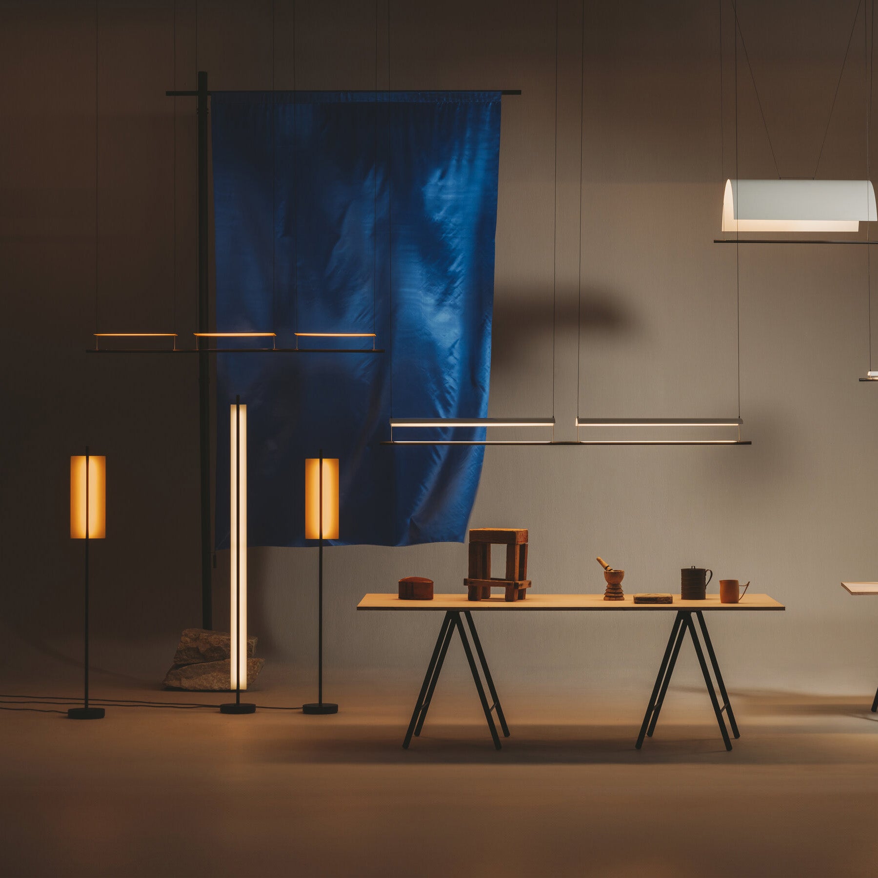 Santa & Cole Lamina 45 Dorada LED Floor Lamp - 2Modern