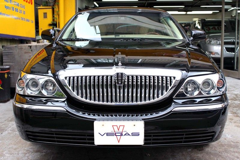 リンカーン タウンカー シグネチャーL（ロング） ディーラー車 中古車