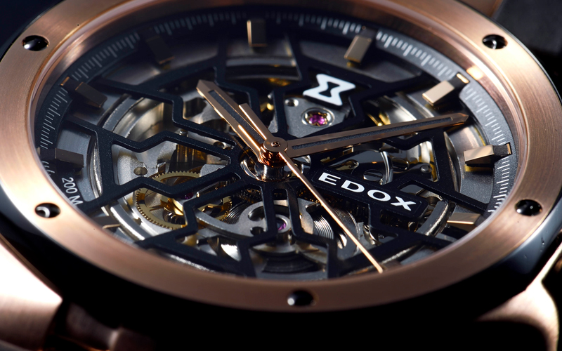 エドックスの200m防水ダイバーズ「デルフィン」初のスケルトンモデル