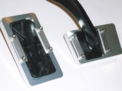 ハイエースのカスタマイズなら、ワールドコーポレーションにお任せ