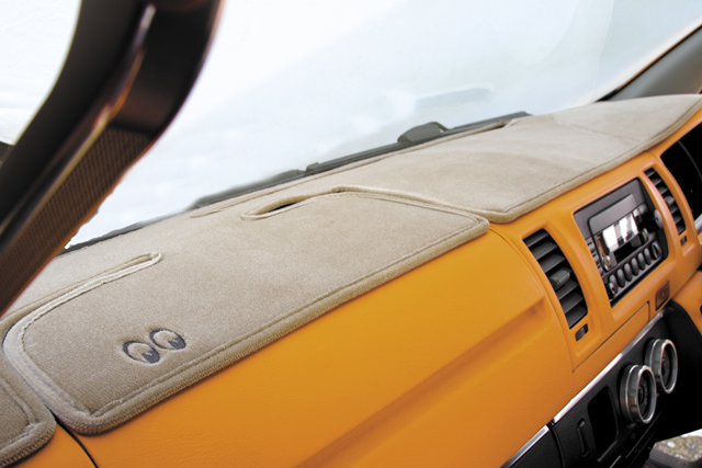 ハイエースのカスタマイズなら、ワールドコーポレーションにお任せ