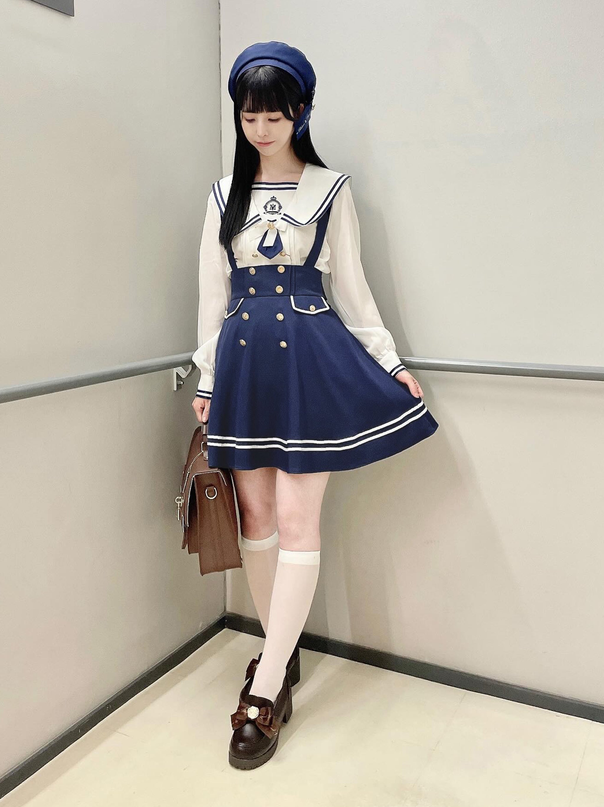 Mysterious Marineフレアマリンスカート – Amavel（アマベル）公式サイト