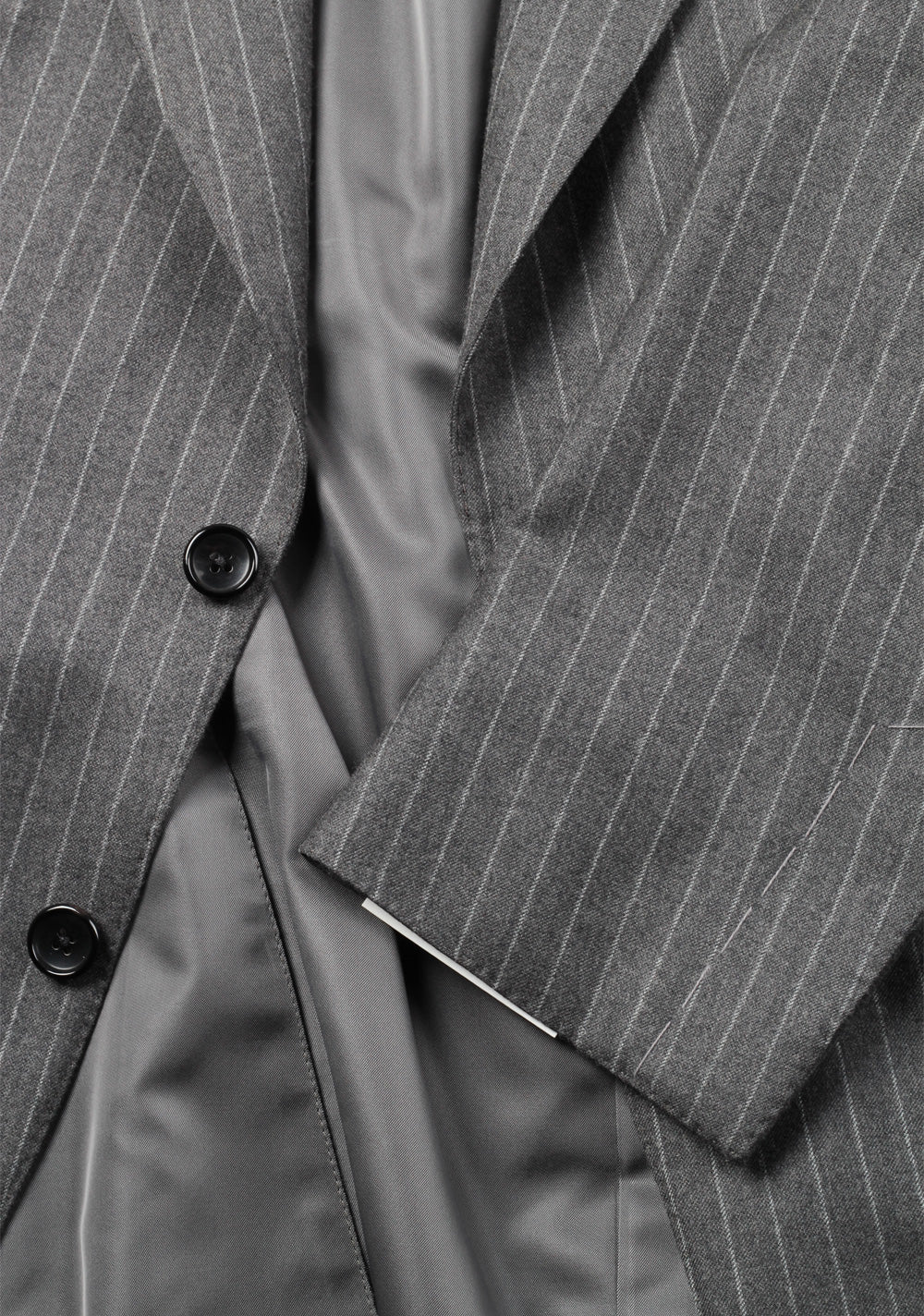 TOM FORD Windsor Gray Pinstripe Suit Size 50 / 40R U.S. Wool Silk