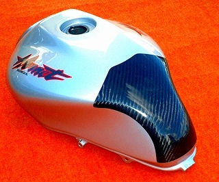 HORNET 250／600 タンクプロテクター<TANK PROTECTOR