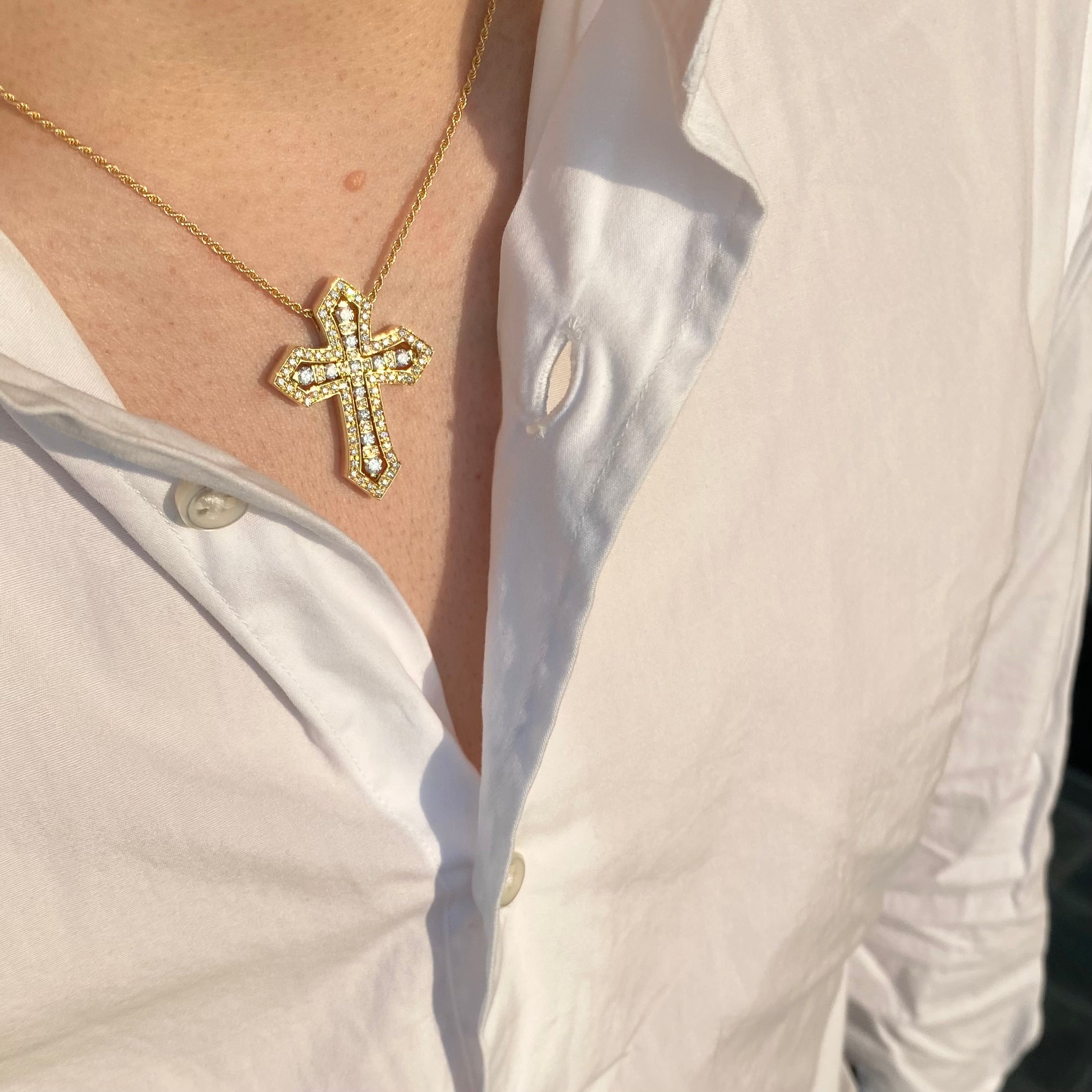 DAMIANI(ダミアーニ)から待望の「ベル エポック クラウン Mサイズ」が