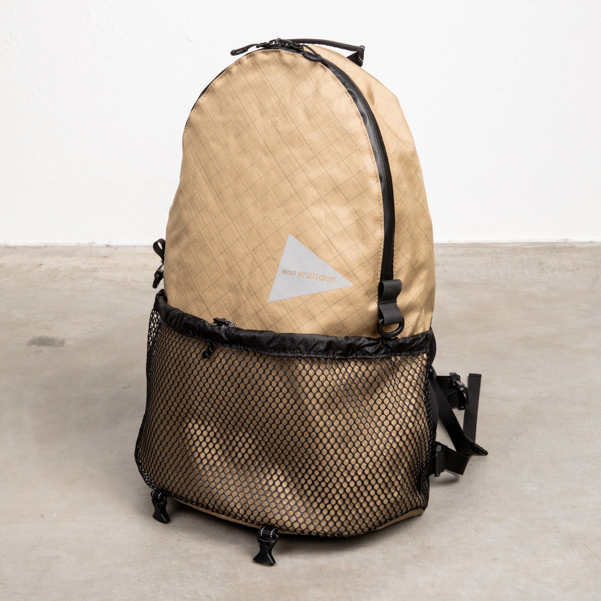 And Wander ECOPAK 20L Daypack Beige – Frans Boone Store