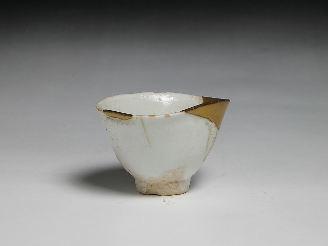 古美術 三樹 - 初期伊万里 白磁盃 | 古美術品専門サイト fufufufu.com