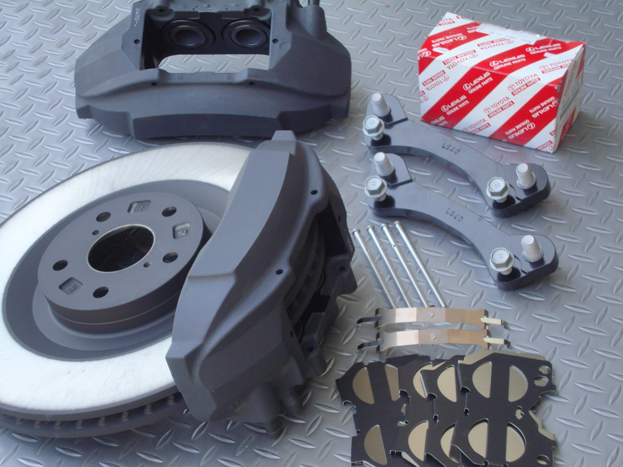 ﾄﾖﾀ ｴｽﾃｨﾏ/50.55W UCF30ｾﾙｼｵｷｬﾘﾊﾟｰkit, 日産4potｷｬﾘﾊﾟｰﾌﾛﾝﾄﾋﾞｯｸﾞﾛｰﾀｰ