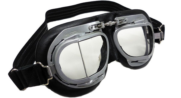 ヘルメット・ゴーグル｜スクーター・モペットのHONORARY