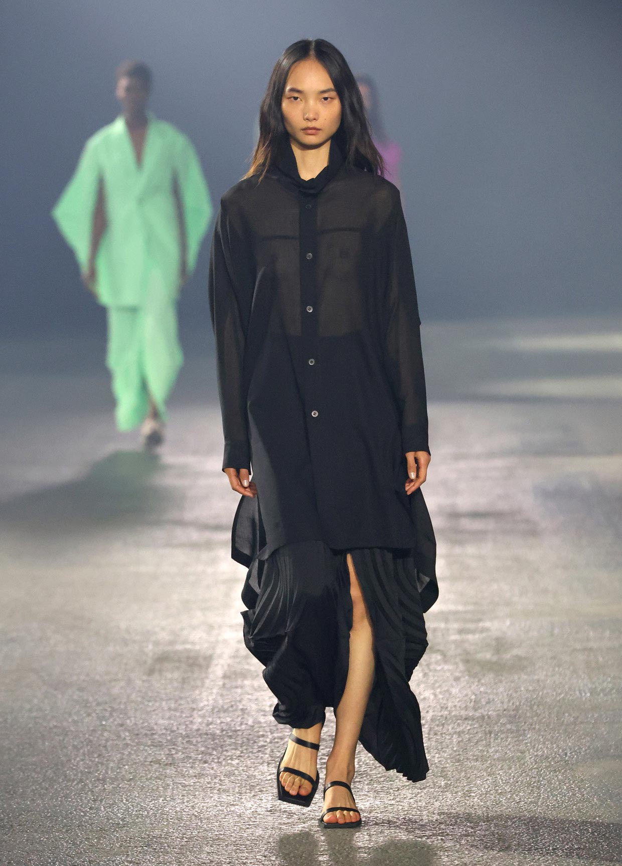 ISSEY MIYAKE SPRING SUMMER 2023 コレクション23 – isseymiyake.com