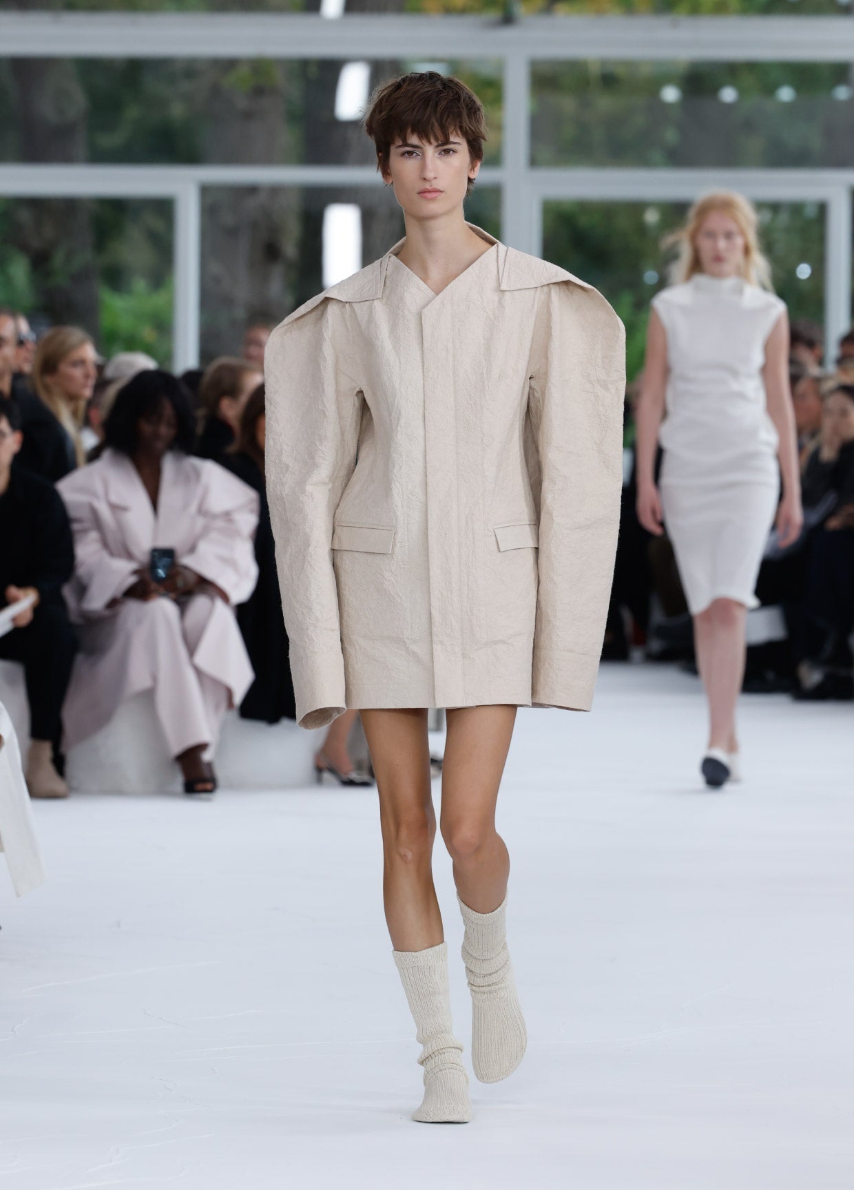 ISSEY MIYAKE SPRING SUMMER 2025 コレクション 06 – isseymiyake.com