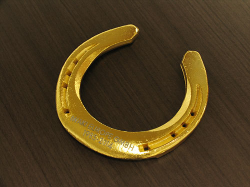 Vol.13）ヨーロッパに伝わる幸運の蹄鉄 | ケミカルポンプと流体制御