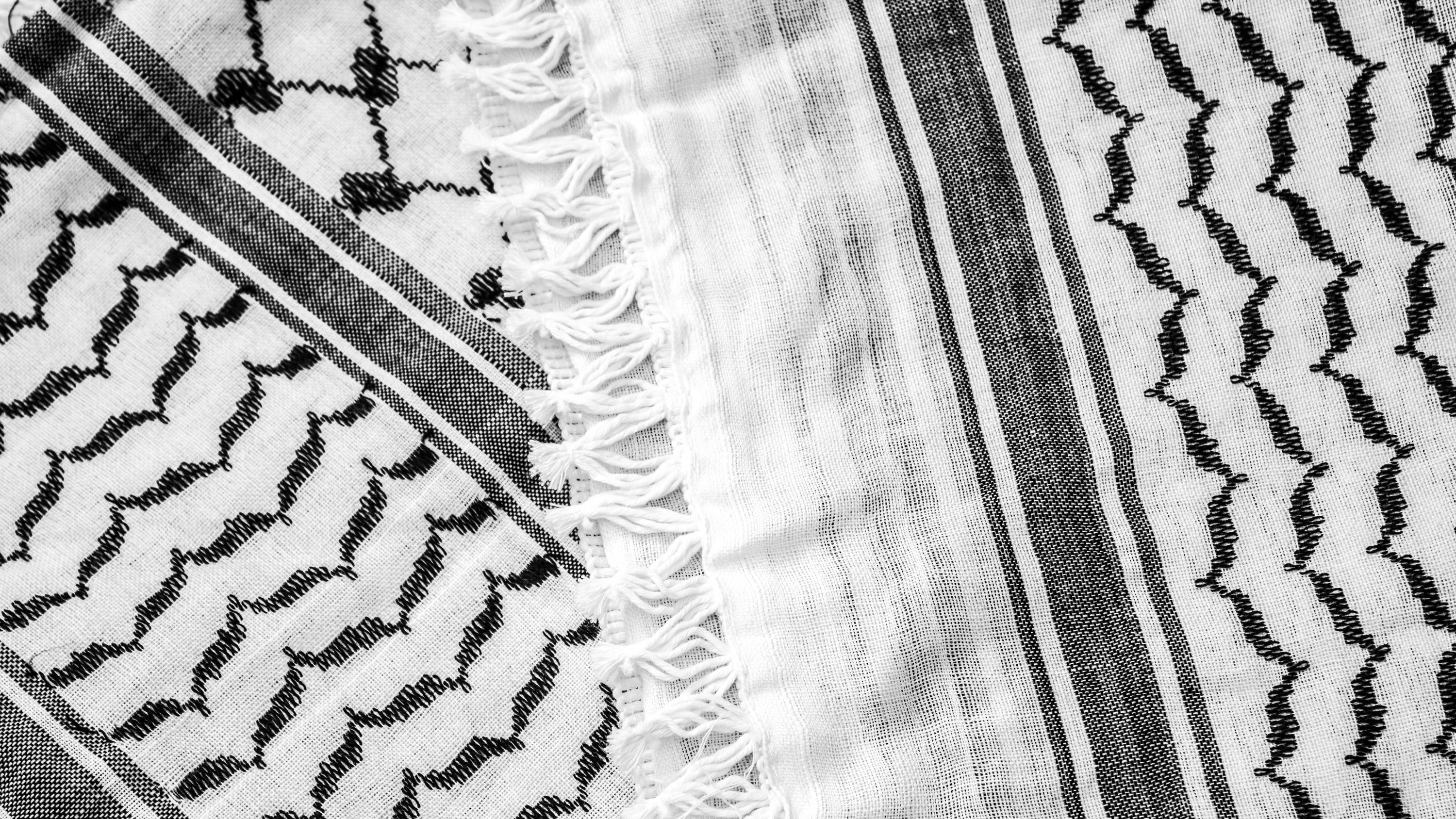 Hirbawi Kufiya - The Original Palestinian Keffiyeh Factory