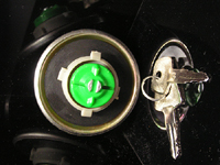 ルノー4用鍵付きガソリンキャップ