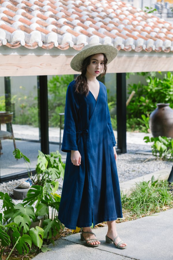 琉球藍Gown Onepiece – LEQUIO