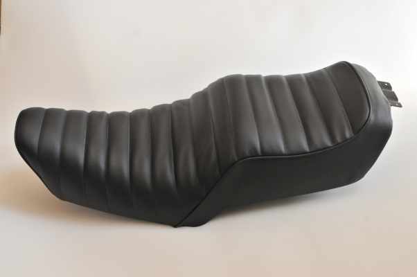 SUZUKI GSX250T スズキ 前後アンコ抜き タックロール バイクシート