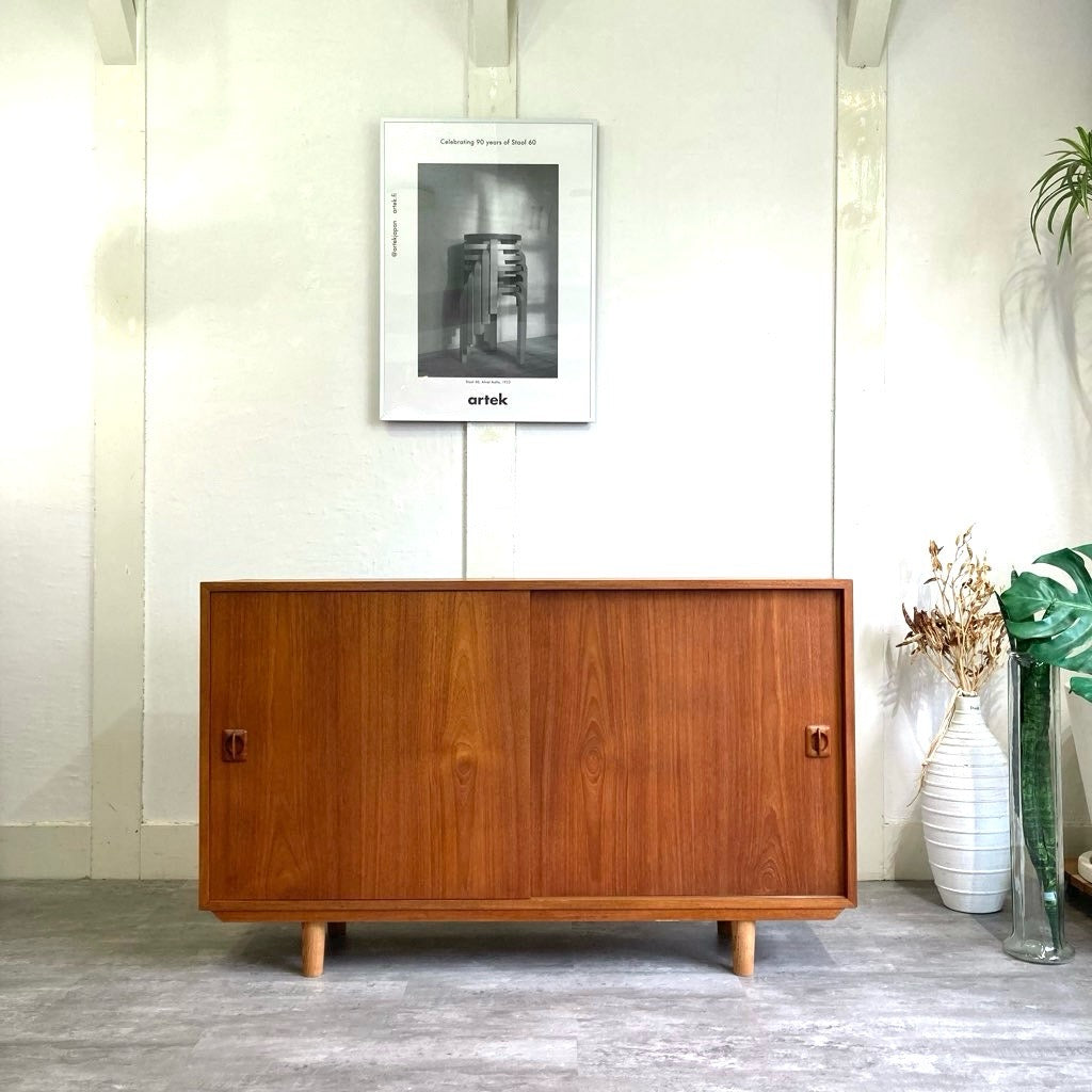 北欧ヴィンテージ チーク材 サイドボード キャビネット 中古 希少