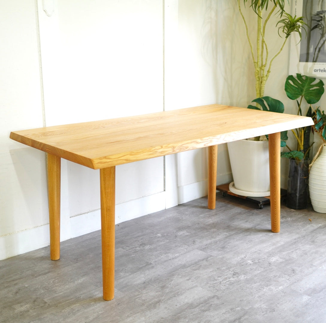 柏木工 / KASHIWA タモ無垢材ダイニングテーブル 中古 4人掛け W150