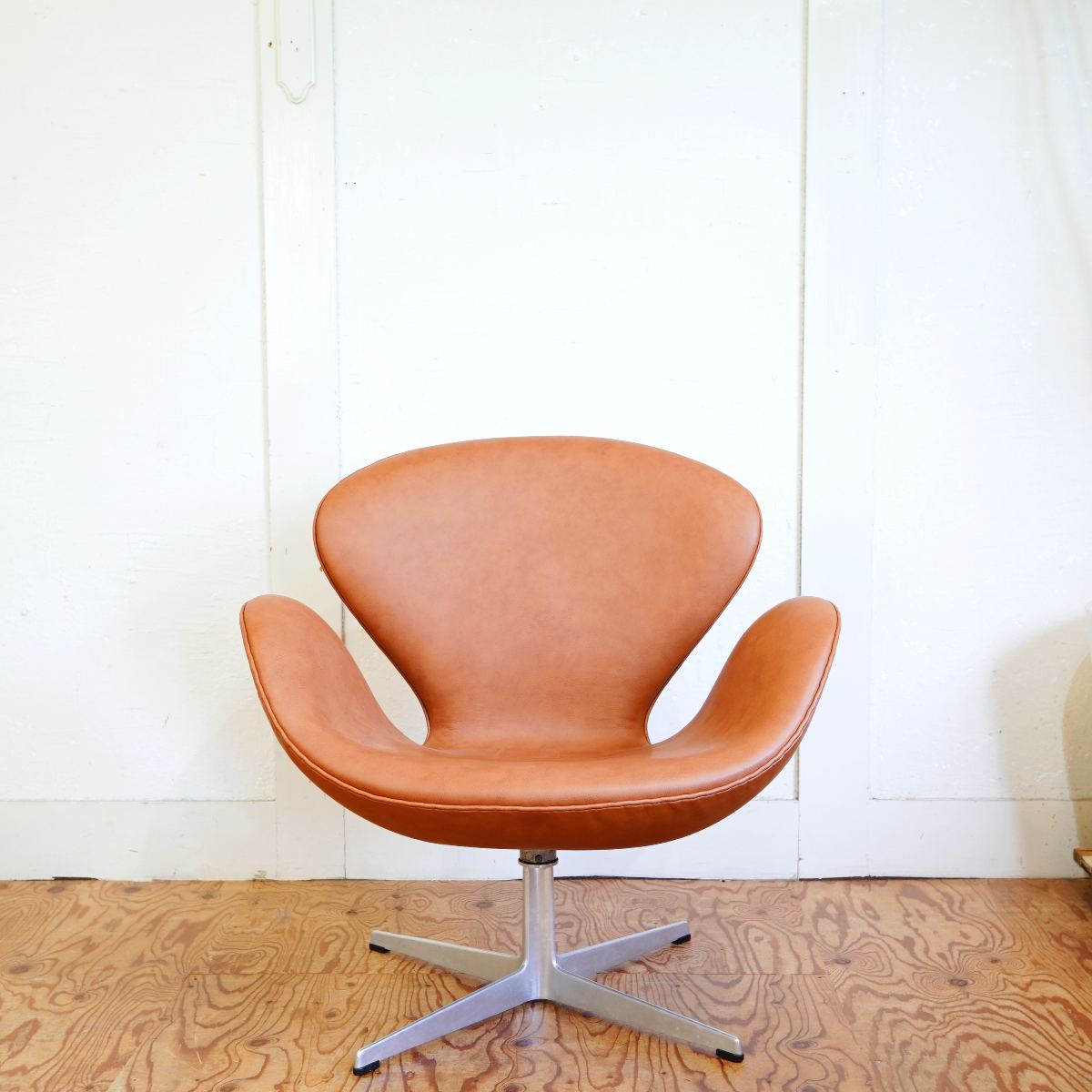 フリッツ・ハンセン / FRITZ HANSEN スワンチェア / SWAN 【1】本革