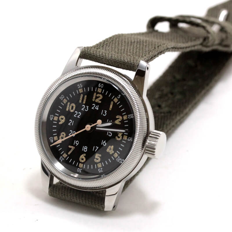 M.R.M.W. (Montre Roroi Military Watch/モントルロロイ ミリタリー