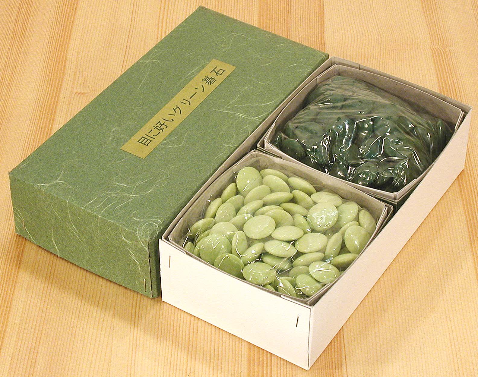 良品 希少 グリーン碁石 囲碁 グリーン 緑 天然木 目に優しい 良品